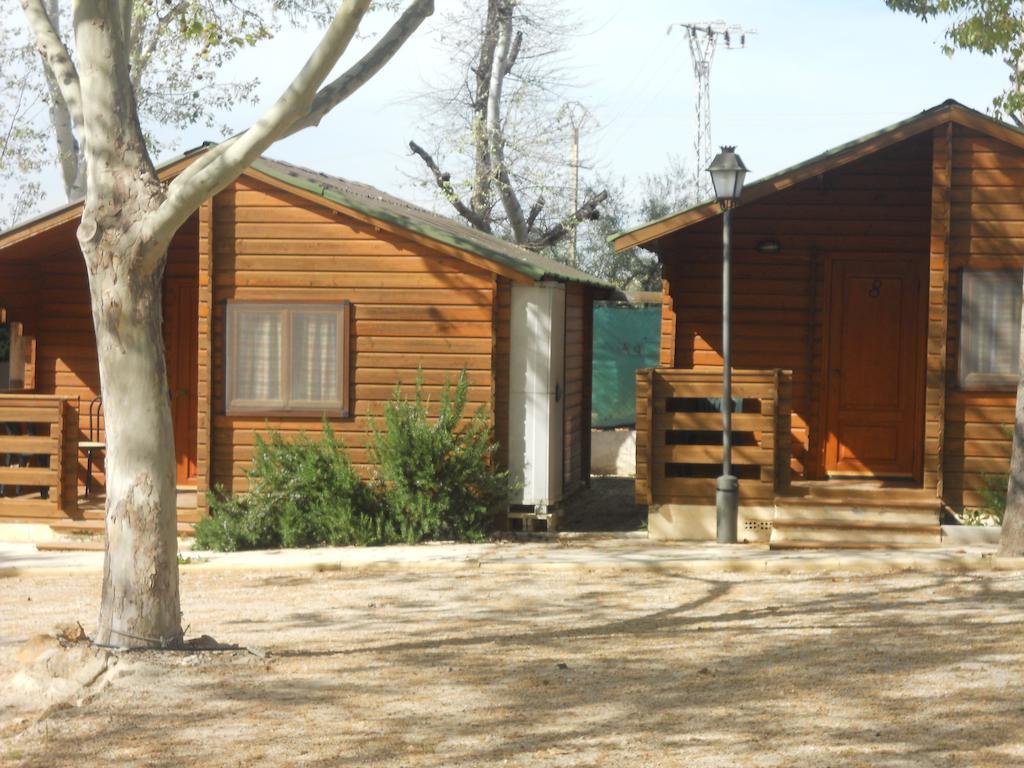 Camping فوينتيه دي بيدرا الغرفة الصورة