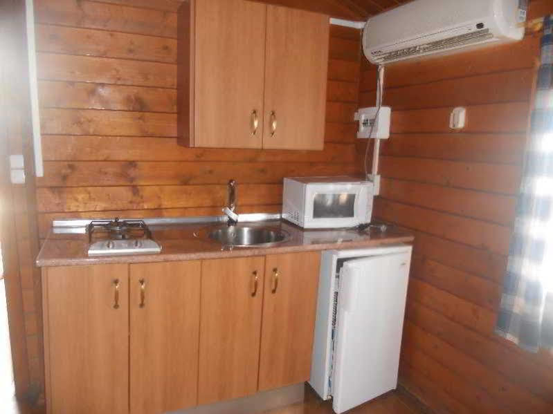 Camping فوينتيه دي بيدرا المظهر الخارجي الصورة